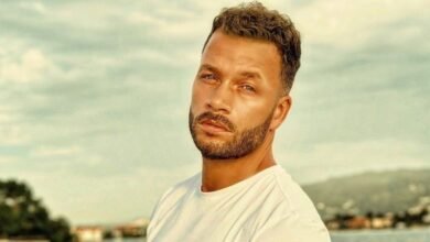 Trinity Whiteside Net Worth: $1 Million (actor)